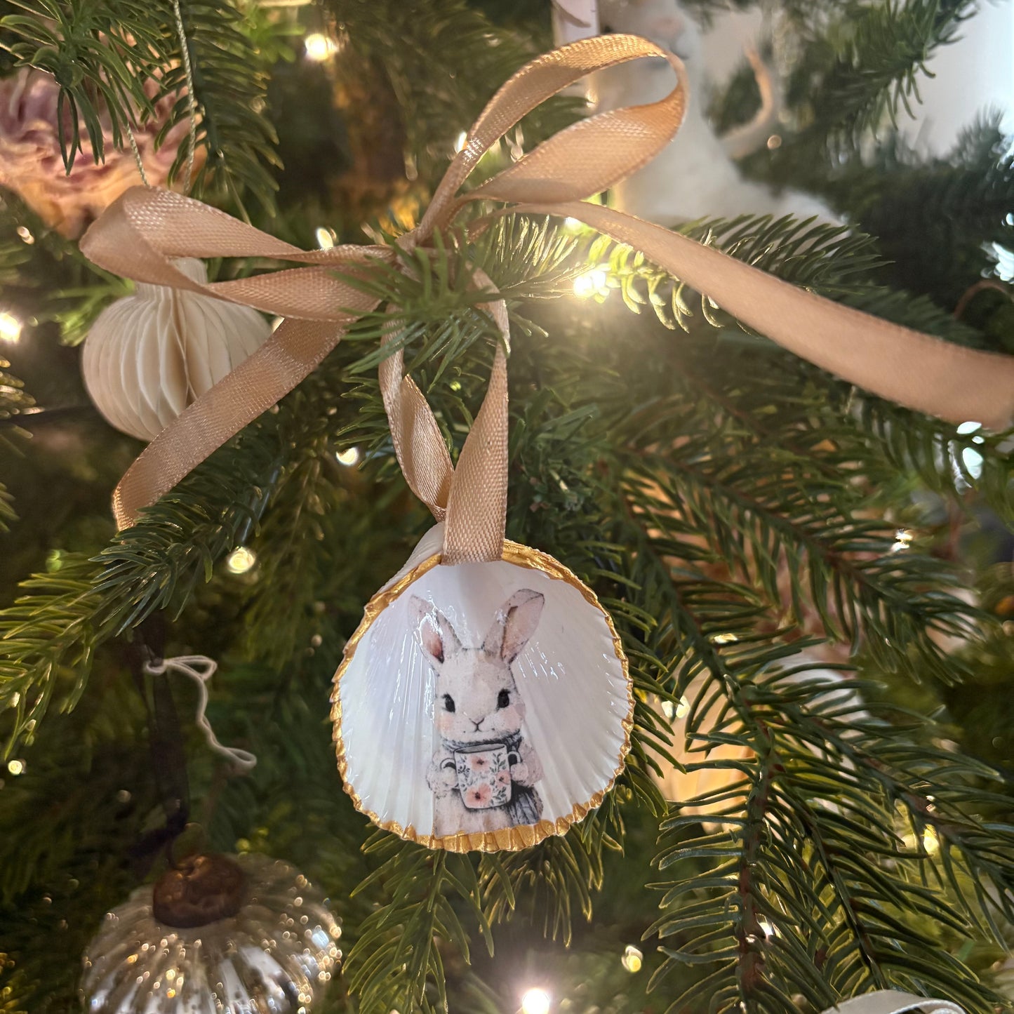 *Limited Edition Mini Shell: Bunny