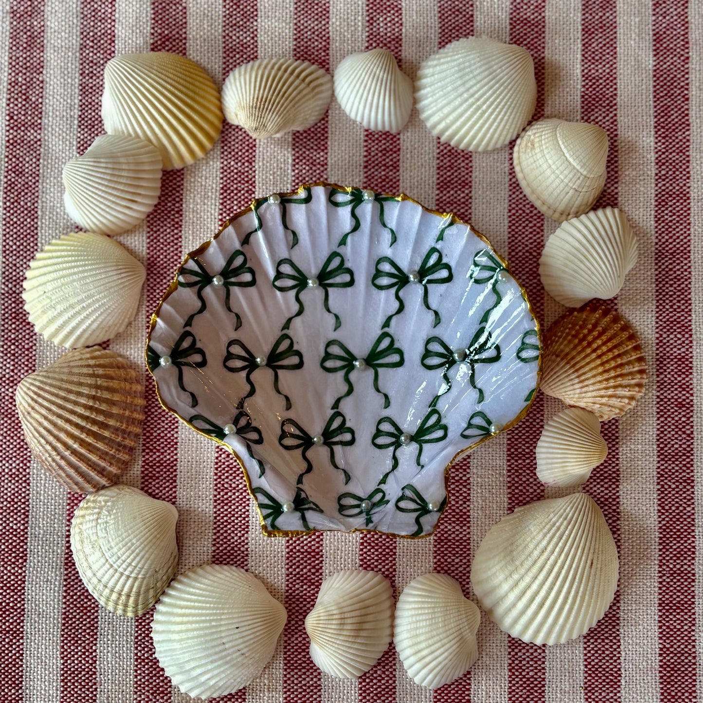 *Limited Edition: Christmas Green Bow Shell (Copy)