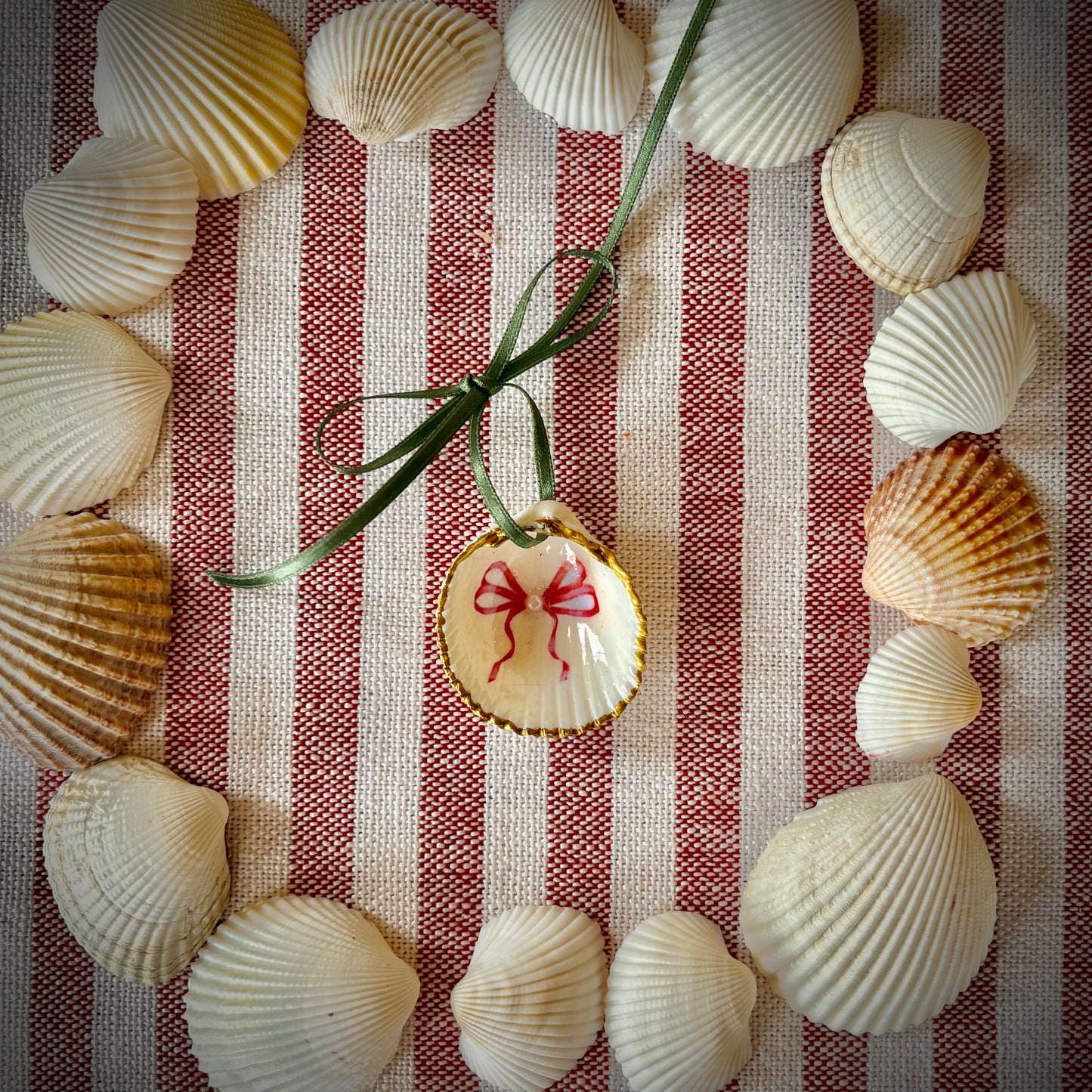 *Limited Edition: Mini Shell Christmas Red Bow Decoration